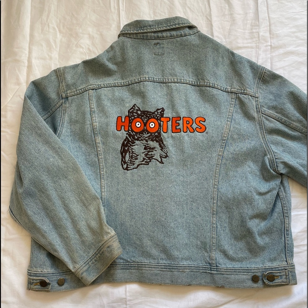 1990s Hooters Lee Denim jacket